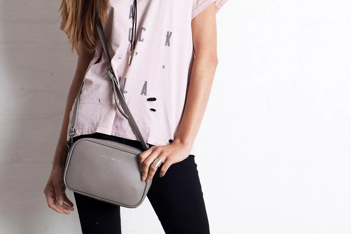 Plunder Crossbody Bag (Light Grey)
